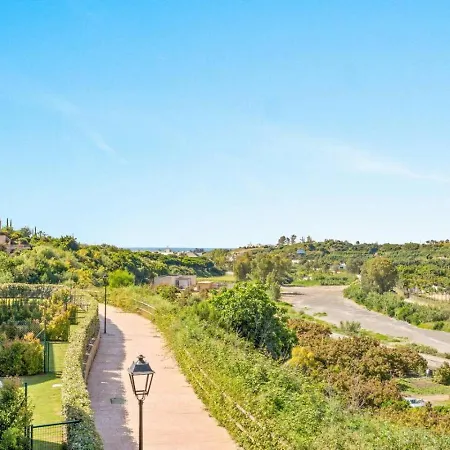 Lejlighed Modern With Terrace, Sea And Mountain Views